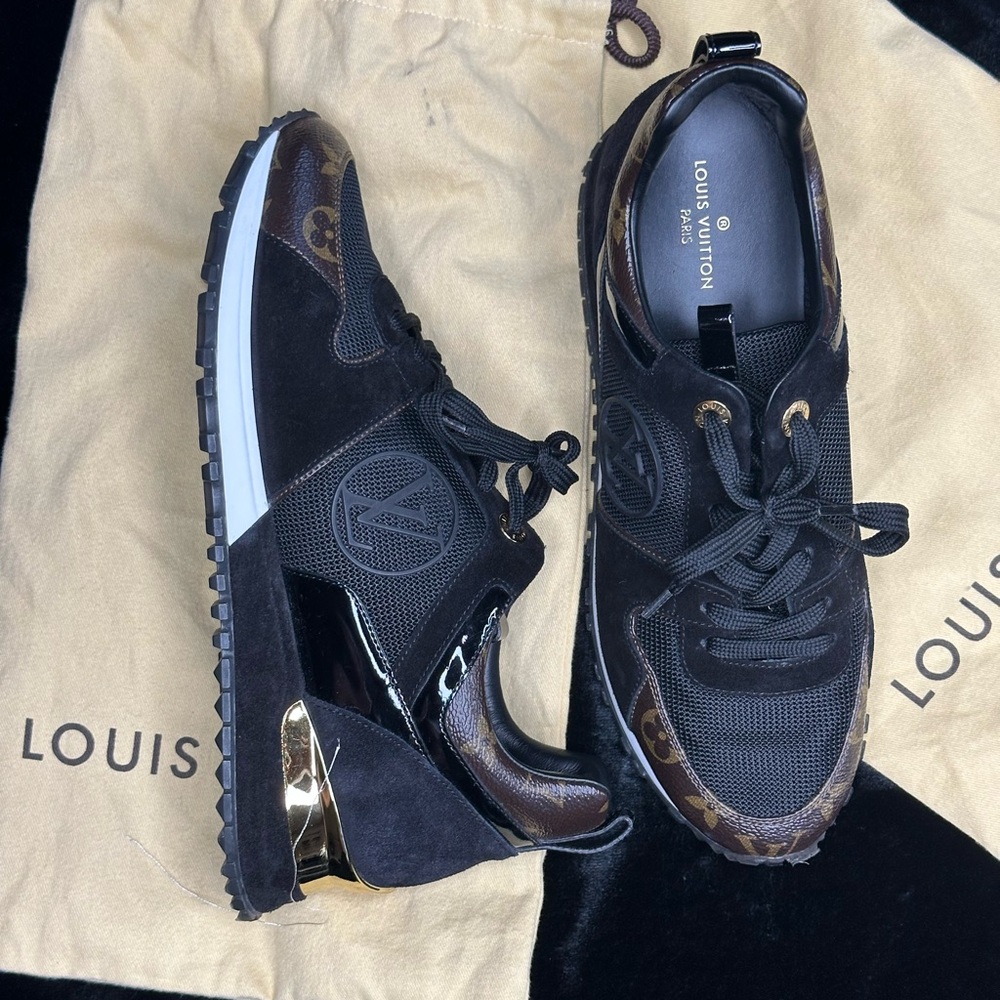 Louis Vuitton Black and Gold Women's Sneakers